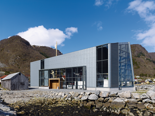 Shelter for Arctic Sailing Ship Aarvak""