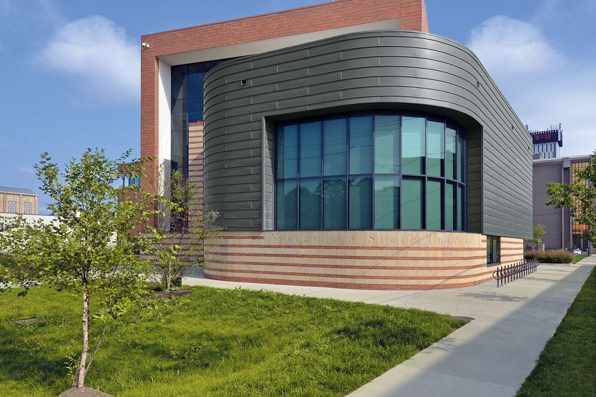 Williamson College of Business Administration, USA, Leed Gold certified, facade: prePATINA graphite-grey, angled standing seam